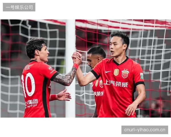 上海海港明确赛季目标为平稳换血，刘若钒、杨希等年轻球员获得更多机会，逐步接班武磊等功勋老将。